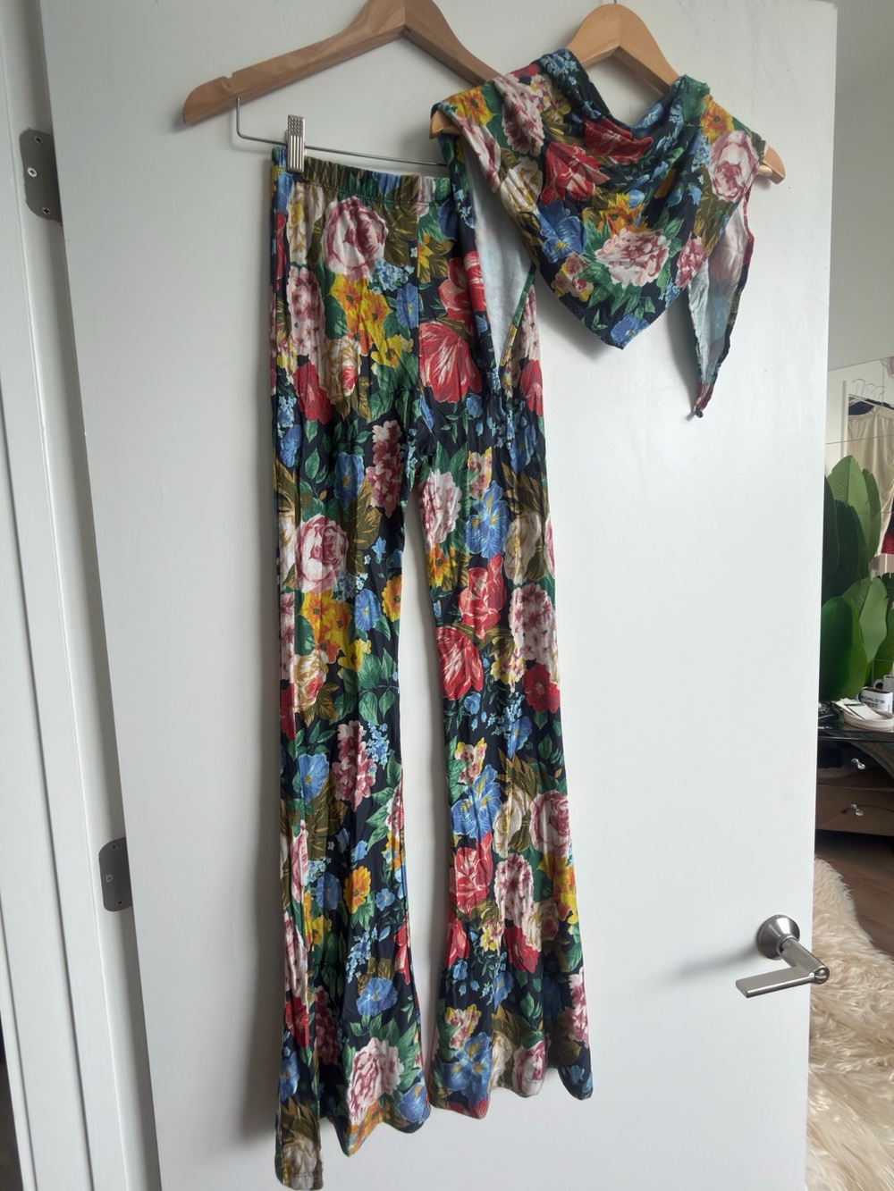 FULL SET Novella Royale Floral Bells in Blue Multicolor with Bandana Top